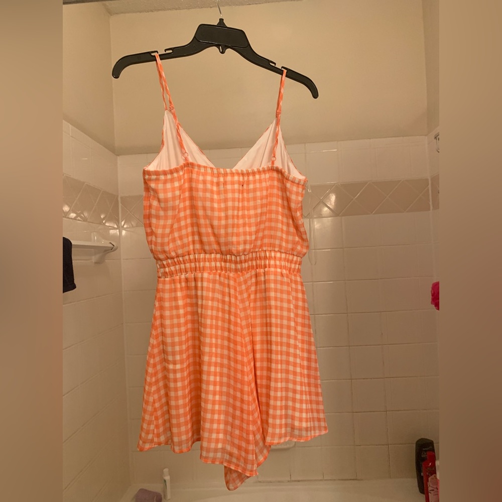 Altar’d State Orange Gingham Romper Size M - Picture 2 of 3